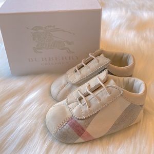 Baby Burberry Crib Shoes